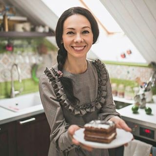 Pastry chef Evgehiya Bocharova