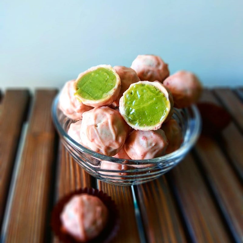 Lime & matcha truffles with Jagermeister