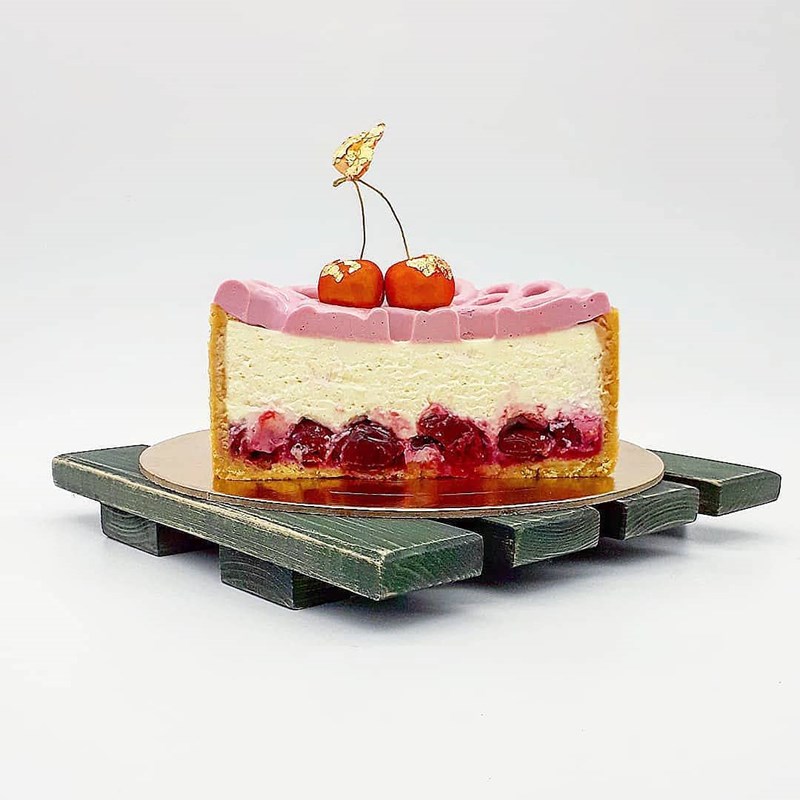 Cherry cheesecake