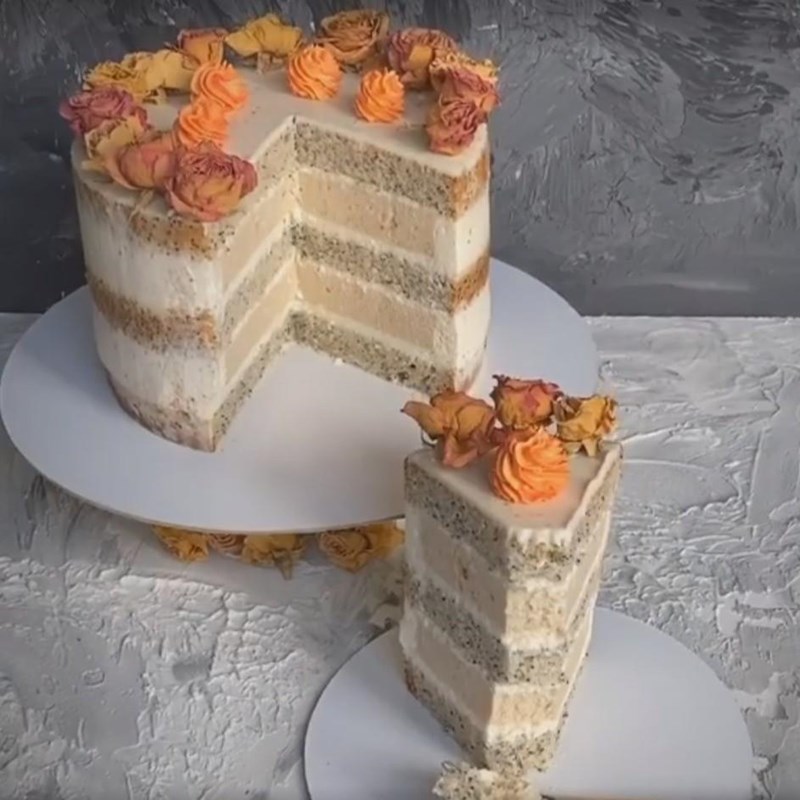 POPPY CAKE WITH PERSIMMONS