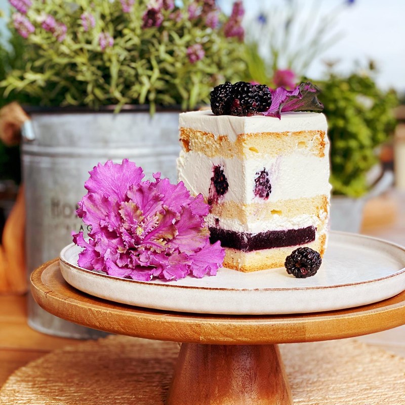 Blackberry souffle cake
