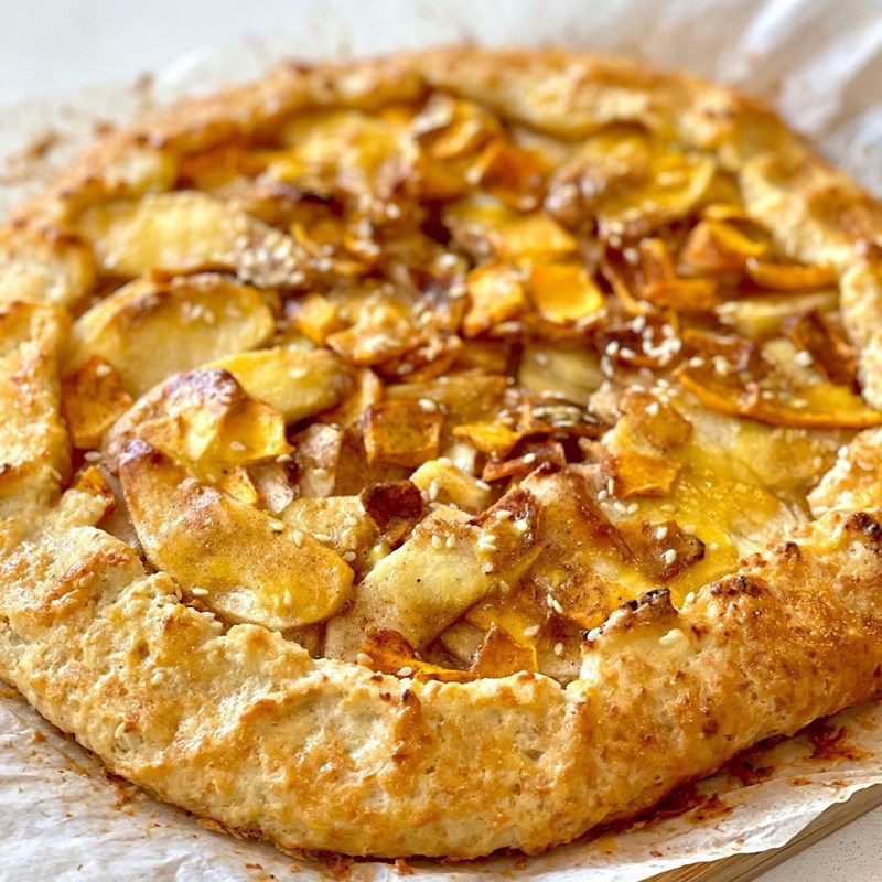 Cottage cheese galette with apples and pumpkin-3