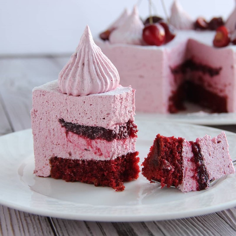 Cherry marshmallow cake