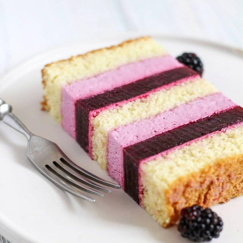 Blackcurrant cake-3