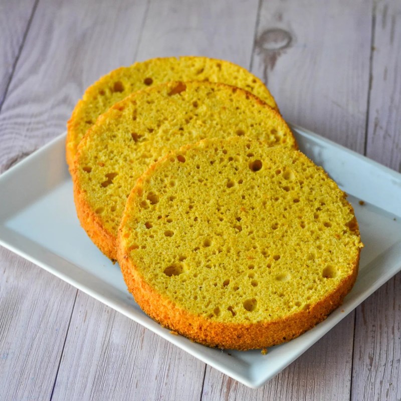 Pumpkin sponge cake