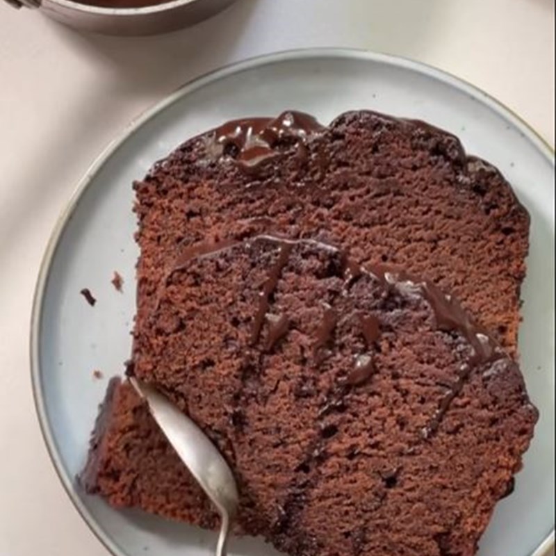 Extremely chocolate pound cake